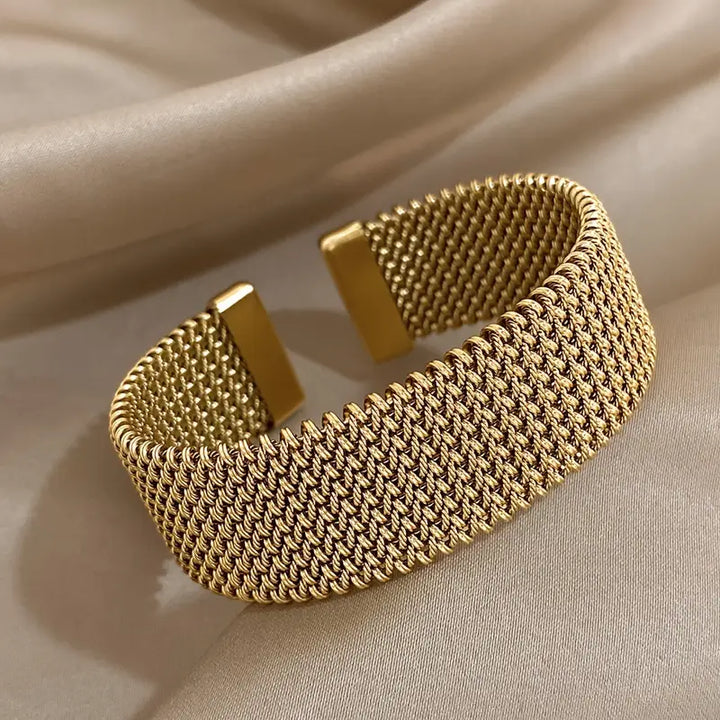 Vellé Open Mesh Bracelet