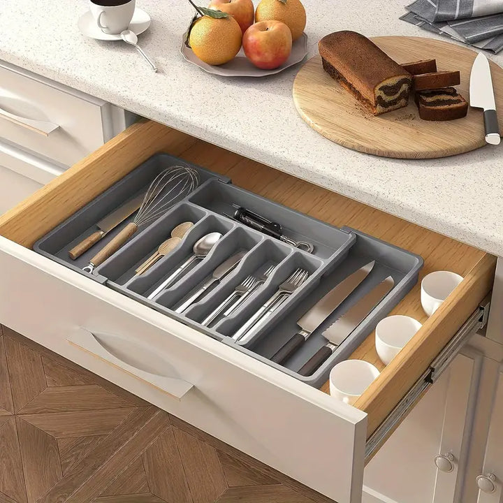 Expandable Flatware Tray