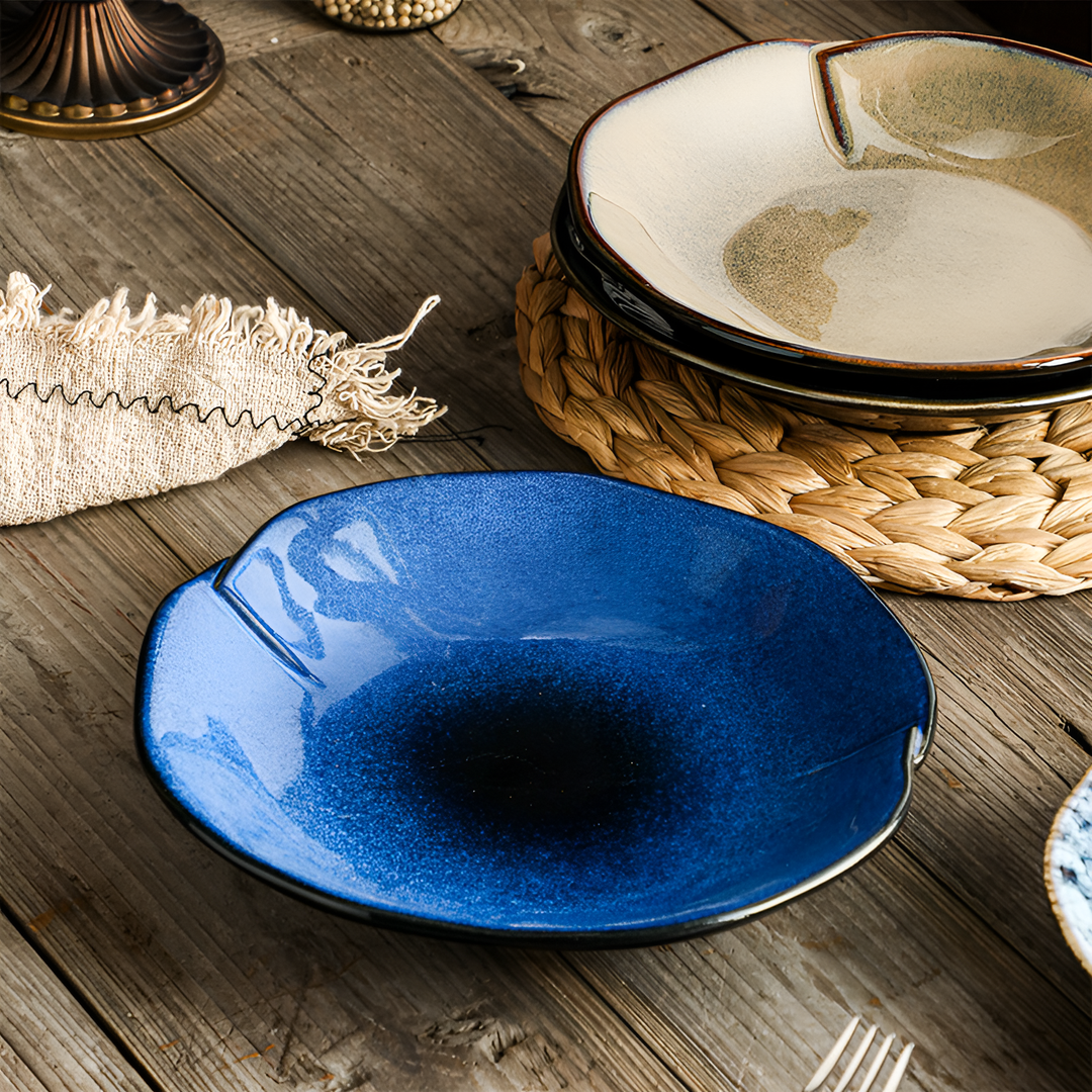 Maru Folded Ceramic Plates