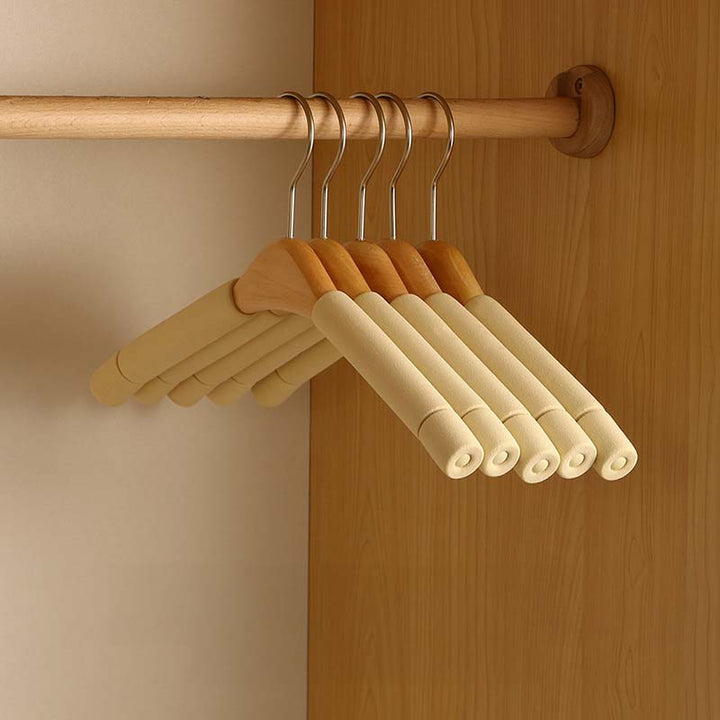 Brune Non-Slip Hangers