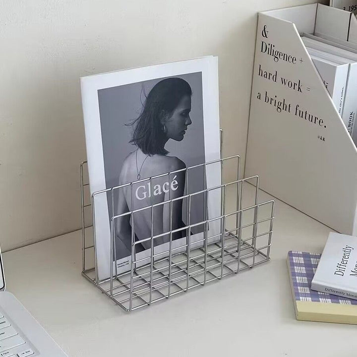 Voss Grid Magazine Stand