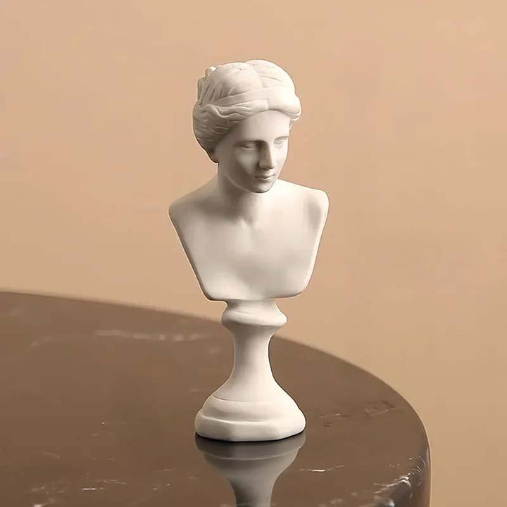 Mythos Classical Sculpture