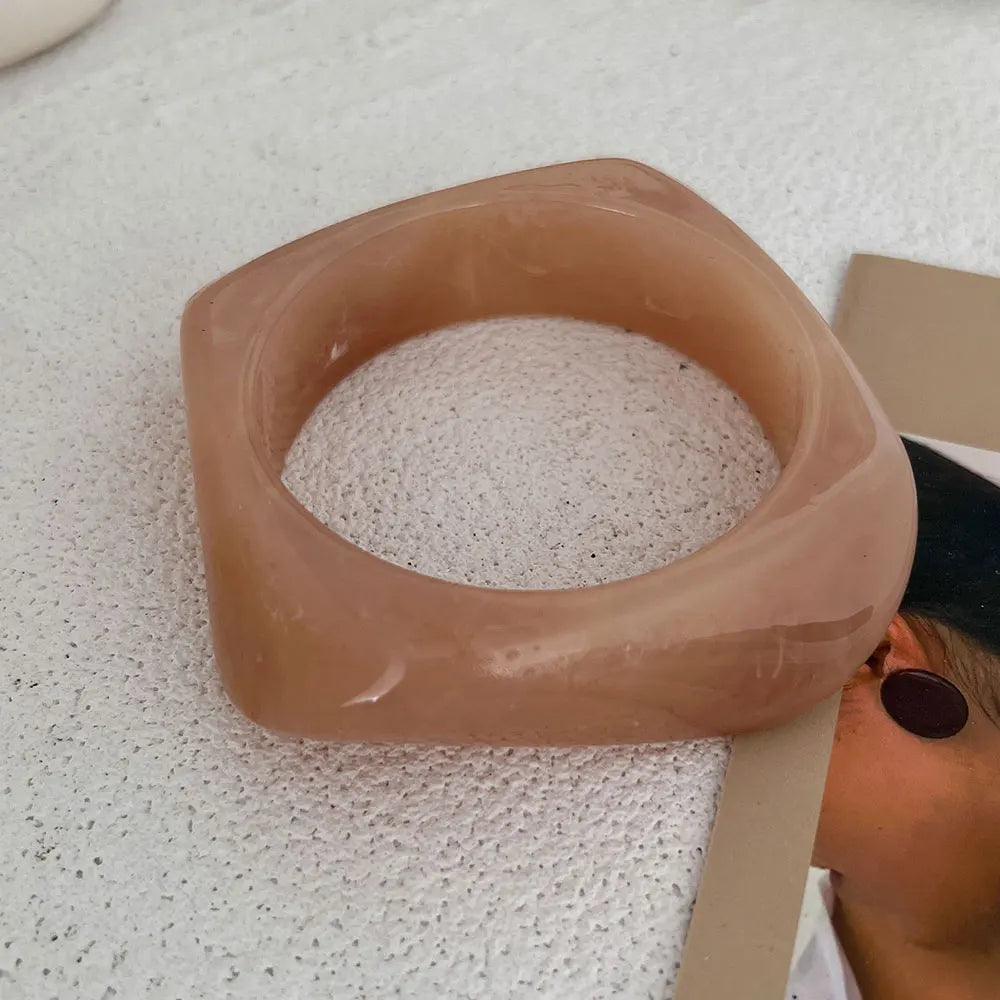 Nooré Sculpted Curve Bangles