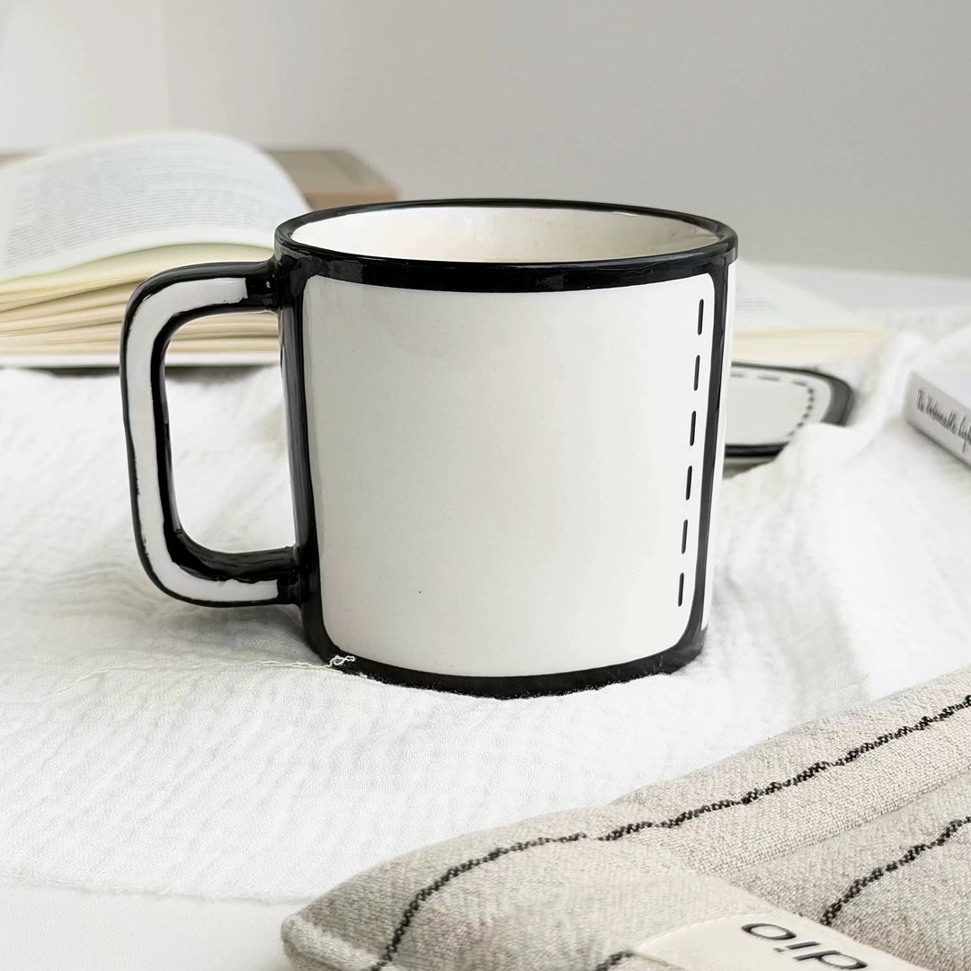 Mono Ceramic Mug Set
